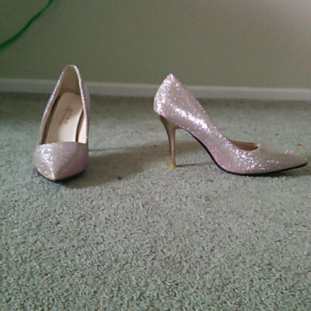 Woman's shoes